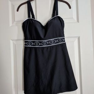 One piece black bathing suit